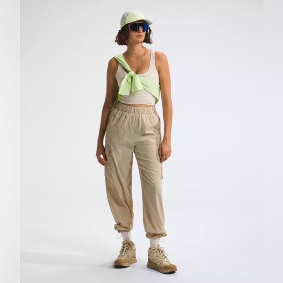 NWT The North Face Spring Relaxed Fit Lightweight Cargo Pants Adjustable Hem 3XL - Picture 15 of 15